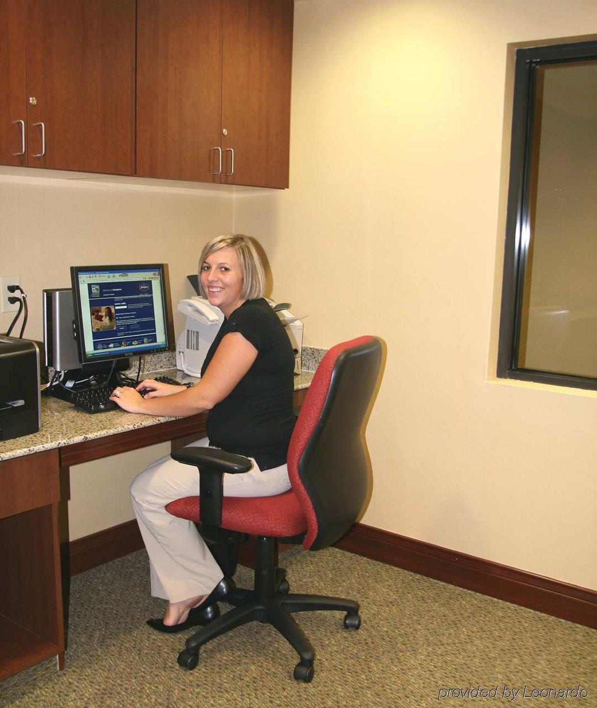 Hampton Inn Elkins Konforlar fotoğraf